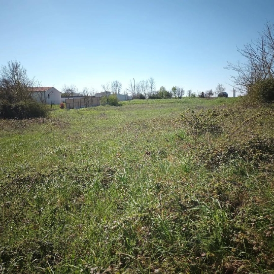  Annonces AIGREFEUILLE : Ground | LANDRAIS (17290) | 2 287 m2 | 182 000 € 